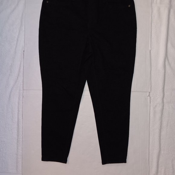 TALBOTS FLAWLESS FIVE POCKET WOMAN PETITES JEGGINGS - Picture 3 of 12